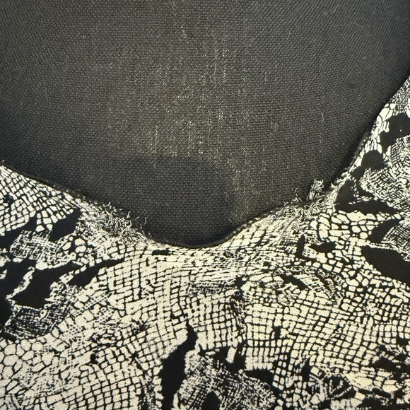 100% Silk Floral Poncho Wrap Black Ivory Whimsigoth - Picture 6 of 13